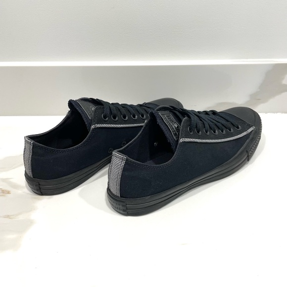 NEW Converse Chuck Taylor All Star Ox Black Low Top Sneakers (size 9.5) - Picture 3 of 5